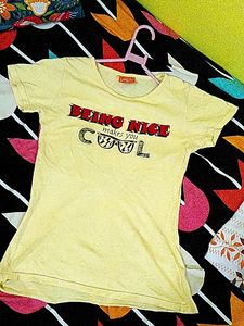 Siria&#39;s Dyson ,XL Girls Yellow Printed T Shirt