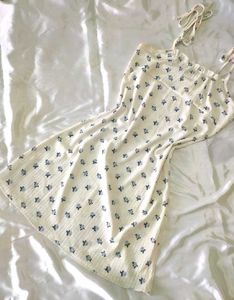 URBANIC Floral Dress 🌼