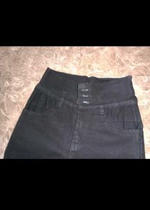 Black High-Waisted Jeans