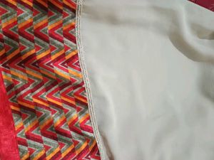 Multicolored Saare