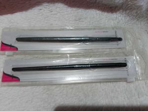 Face Canada Lip Filler Brush