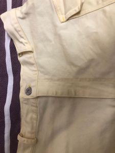 Pastel Lemon Yellow Shorts With Side Pockets