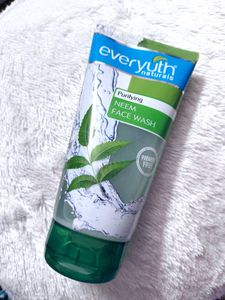 Everyuth Naturals Purifying Neem Face Wash|Antibac