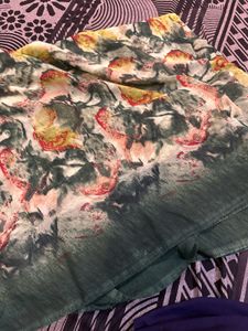 New Printed Saree With Blouse