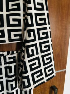 Geometric Printed Monochrome High Neck Cordset