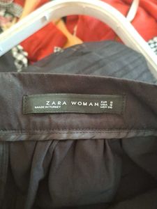 ZARA Elegant Black Midi Skirt