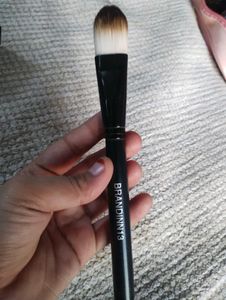 BRANDINNN13 Foundation Brush