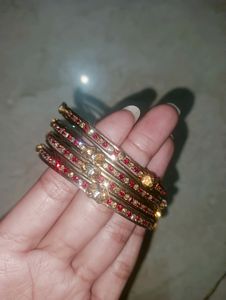 4 Bangles Set Looks Like New