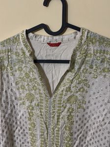 W for Woman Green Mandarin Neck printed Kurta
