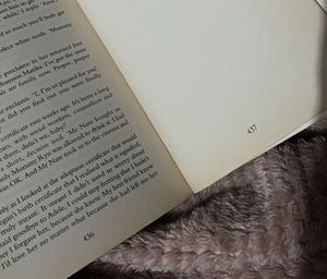 Novel(fictional)📚
