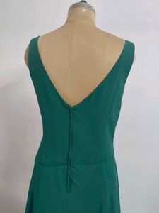 Emerald Green V-Neck Goen