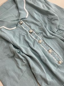 Pretty Pearl Button Top