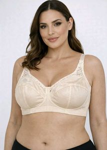 woman bra size 46E