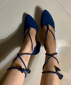 Lovely Blue Heels 😍