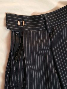 Skirt With Adjustable Hook