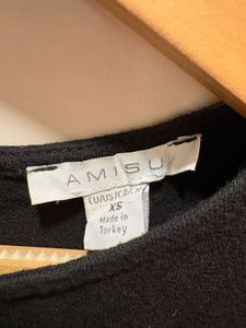 AMISU Beautiful Cold Shoulder Top