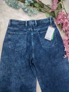 Beautiful DENIM Jeans For Women💙Flared
