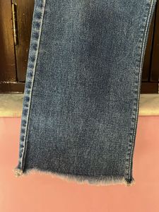 Wide Leg Cropped Jeans
