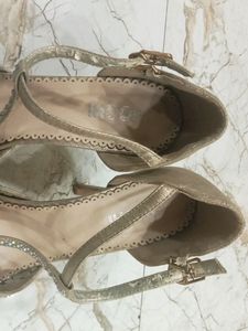 Mochi Heels In Rose Gold Colour