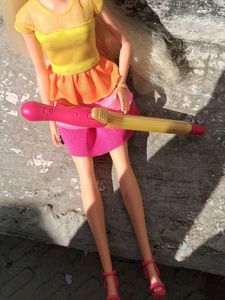 Barbie Doll ultimate curls