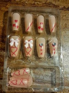 Press-On Nails with Designs