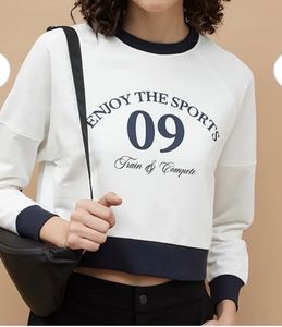 Kappa Stylish White Cropped Sweatshirt - M
