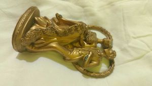 Charming Showpiece