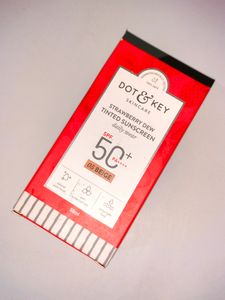 Dot & Key Tinted Sunscreen ☀️ ( 05-Beige)