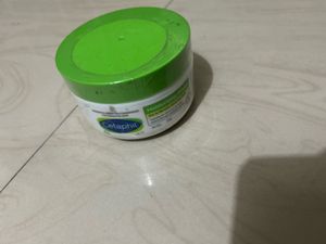 Seal Pack :- Cetaphil Moisturising Cream