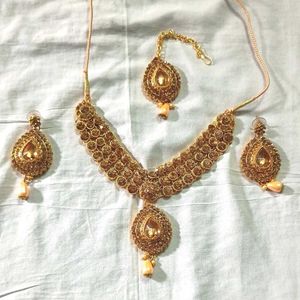 Necklace Mang Tika Earrings Set