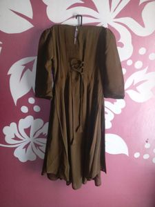 Mahnoor Olive Kurta Set
