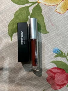 SUGAR AND NYBAE SET 0F 2 COMBO LIPSTICKS