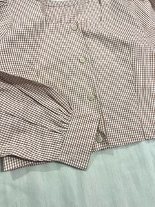 Tailored Puffed Sleeve Top
