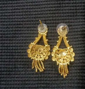 Gold Tone Drop Earrings