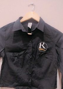 BLACK CROP SHIRT