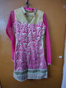 Pink N Golden Patila suit ( kurta is padded)