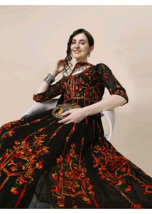 Women Georgette Kurta Dupatta Set