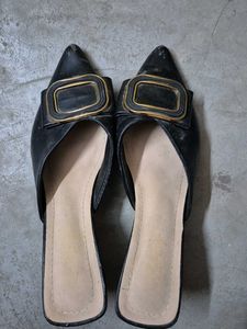 Black Pointed Mules with Buckle