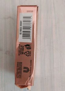 LAKME 9 To 5 Weightless Mousse Matte