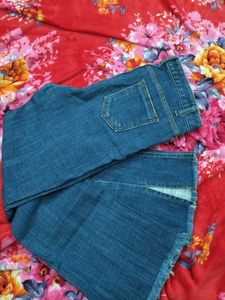 Split Hem Jeans
