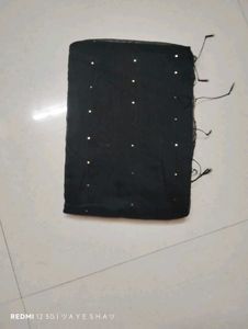 Elegant Black Saree With Blouse Pices