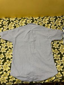 Men Micro Checks Opaque CheckedCasual Shirt