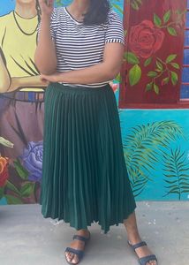 Pleated Skirt Dark green