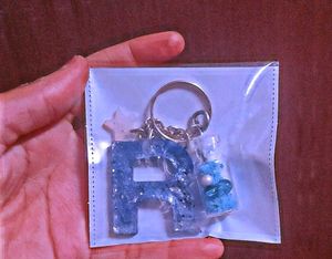 Letter 'R' Resin Keychain
