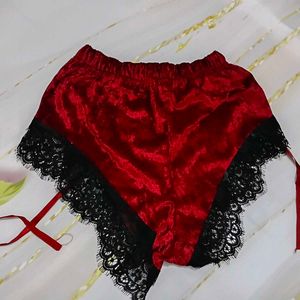 (961)Velvet &amp; Lace Lingerie Shorts