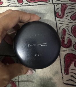 MAC studio fix Compact + Powder Foundation NC42