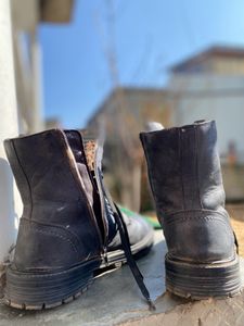Black boots long