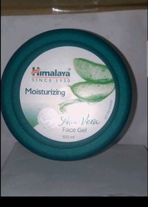 Himalaya Face Pack And Moisturizer , Wood Comb