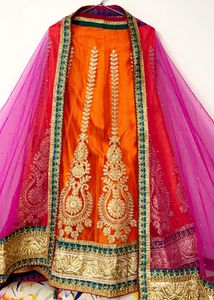 Stunning Orange Lehnga With Pink Dupatta😍😍