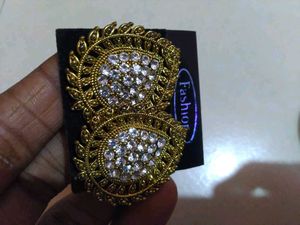 Earings